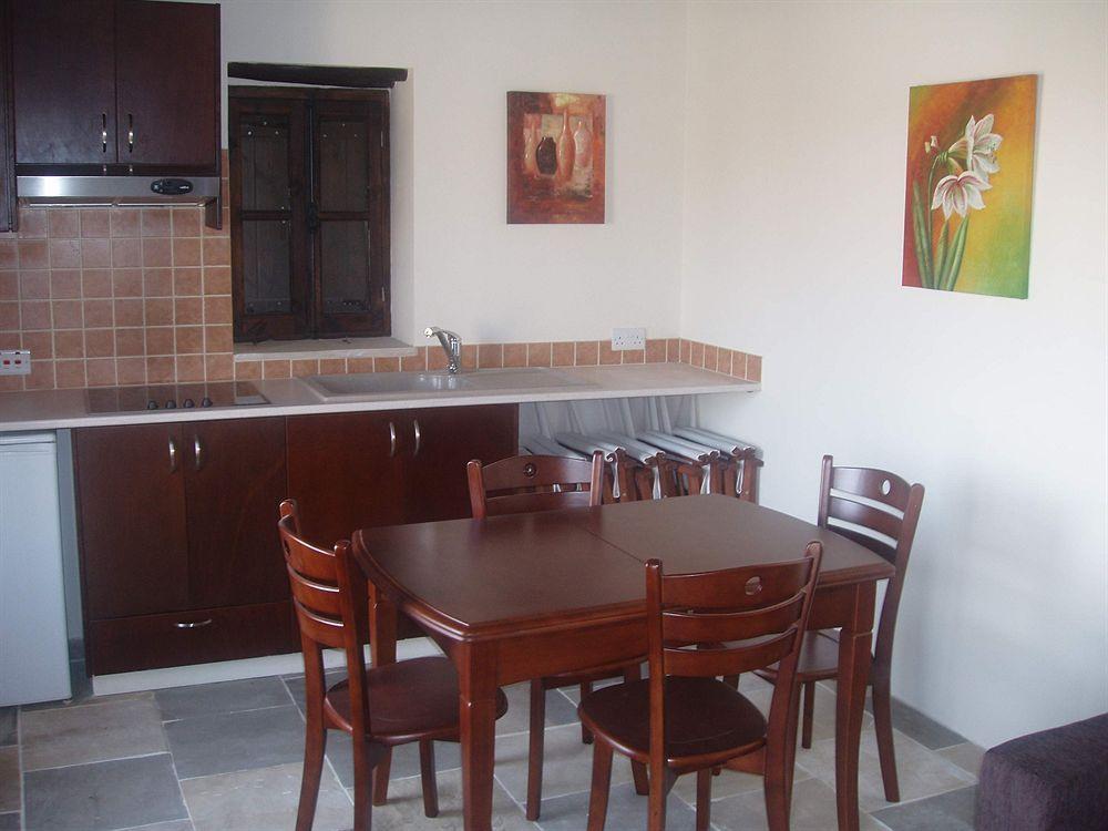 Niovi House Apartment Tochni Exterior photo